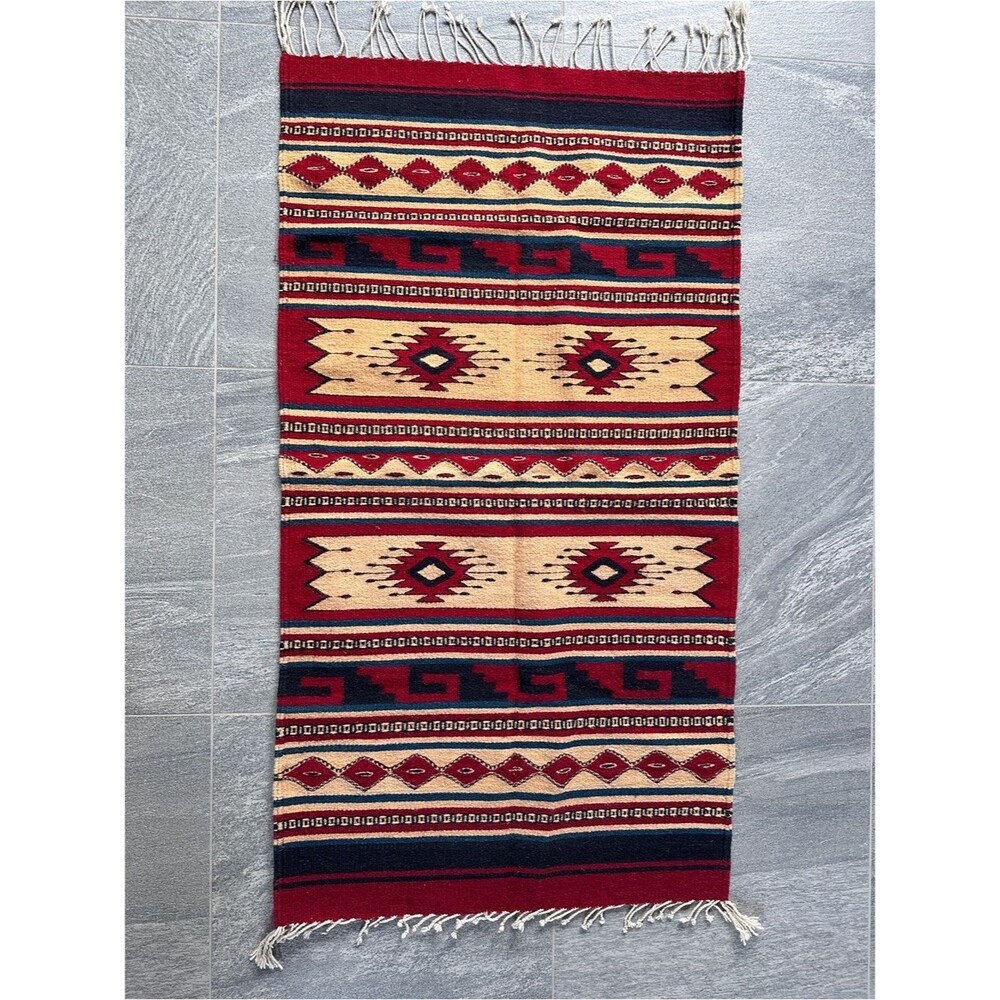 EUC VTG Southwestern Mexican Woven Rug Red Tan Navy Geometric Pattern 59" x 32"